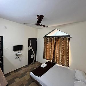 Happy Vibes Resort
